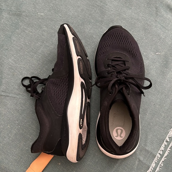 Lululemon W Chargefeel Workout Low women’s size 8.5 - Picture 3 of 8